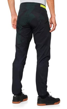 Spodnie męskie 100% AIRMATIC LE Pants Black Camo roz. 28 (EUR 42) (WYPRZEDAŻ -50%)